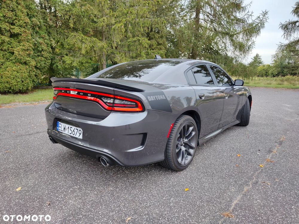 Dodge Charger 5.7 R/T Daytona - 27