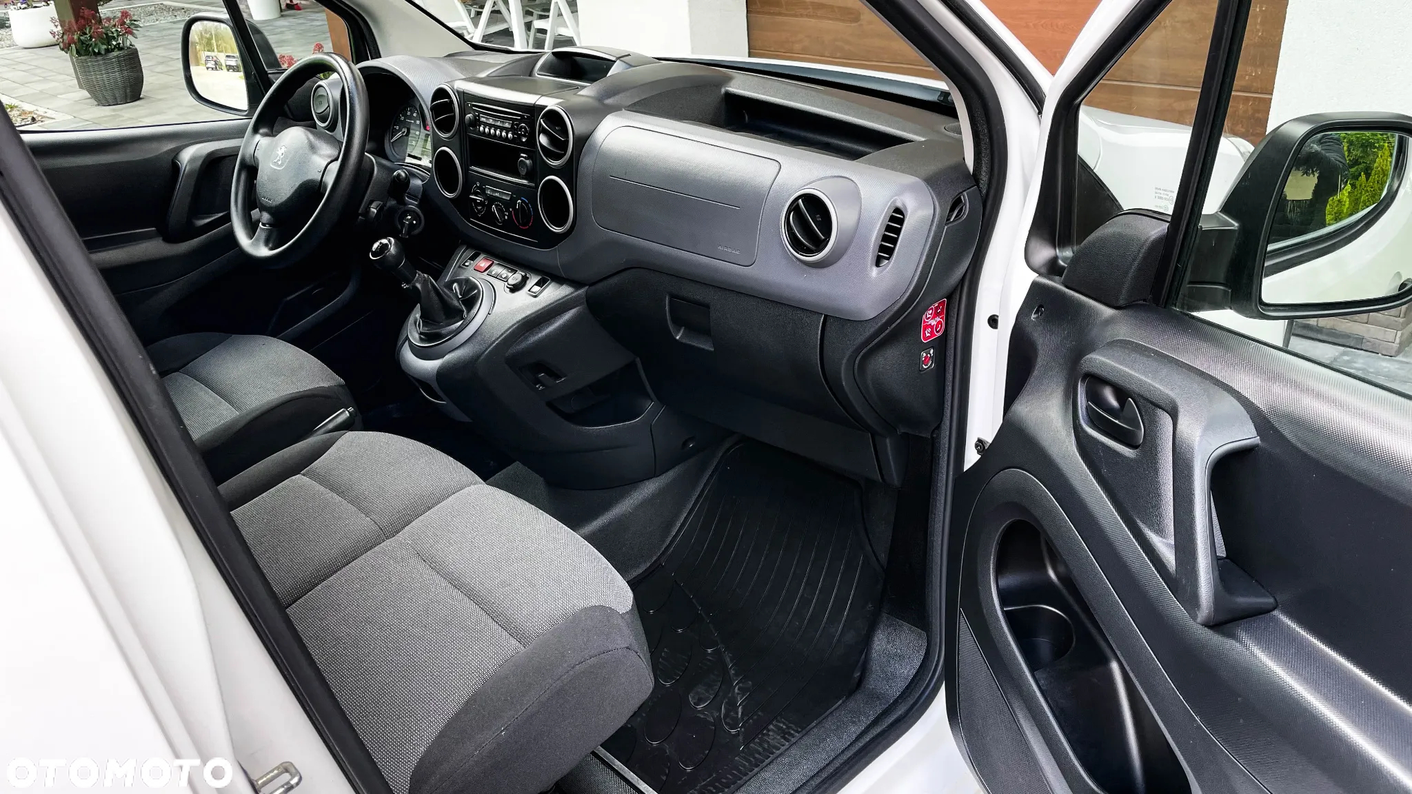 Peugeot Partner - 23