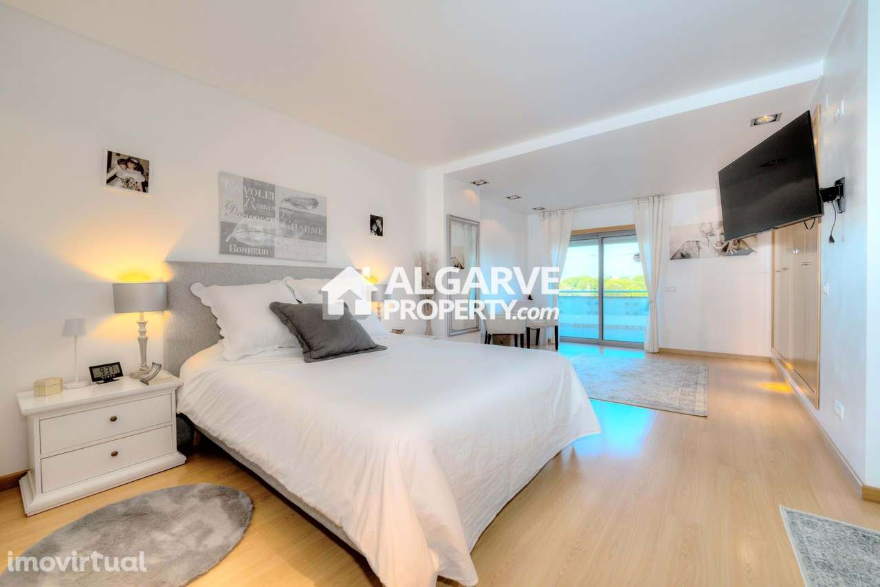 Penthouse de Luxo em Albufeira com Piscinas e Court de Ténis - Grande imagem: 4/39
