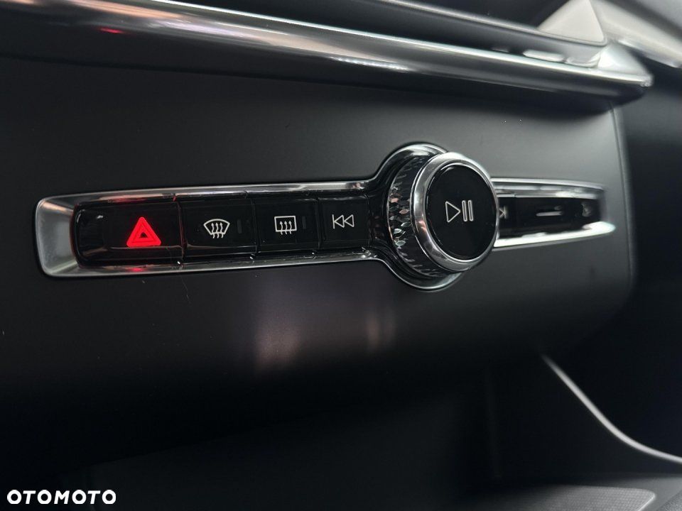 Volvo XC 90 - 27