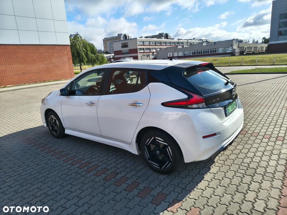 Nissan Leaf 40kWh Acenta - 27