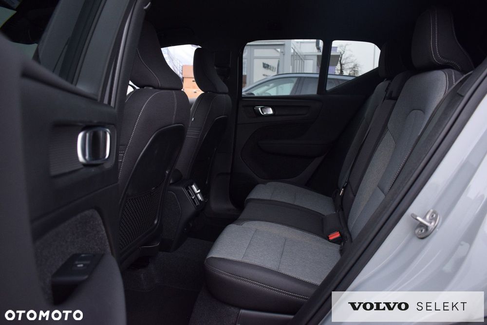 Volvo XC 40 - 22