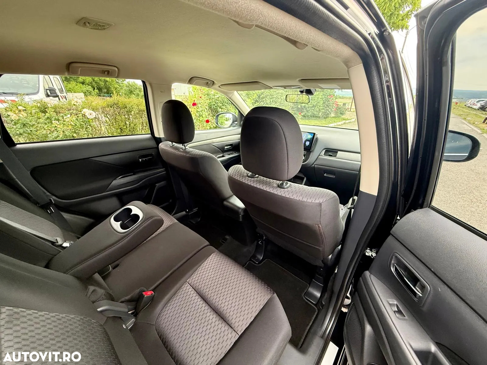 Mitsubishi Outlander 2.2 DI-D 4WD Diamant Edition - 6
