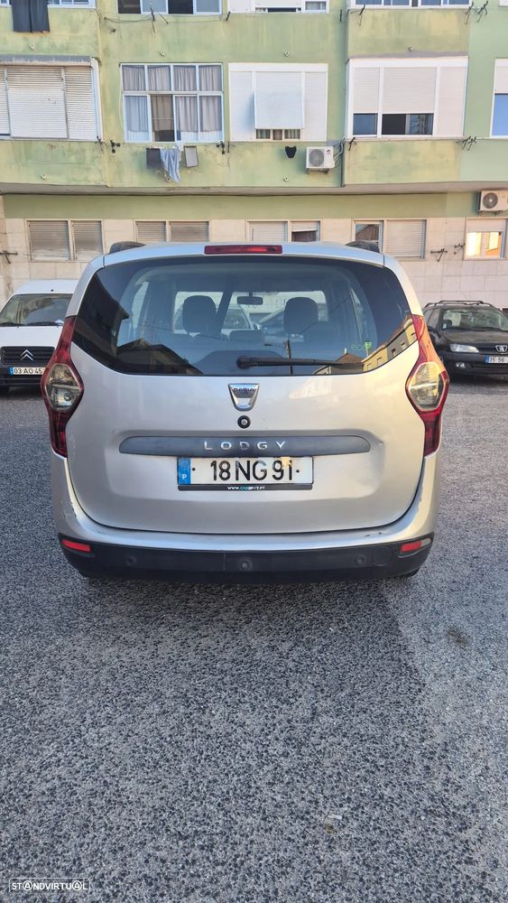Dacia Lodgy 1.5 dCi Confort 7L - 4