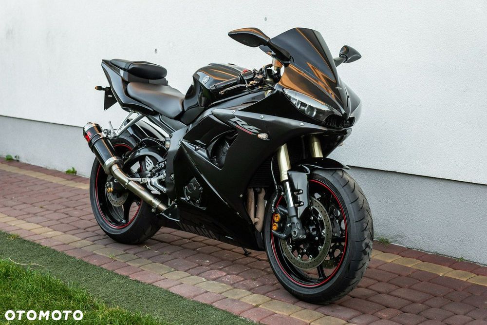 Yamaha R6 - 1