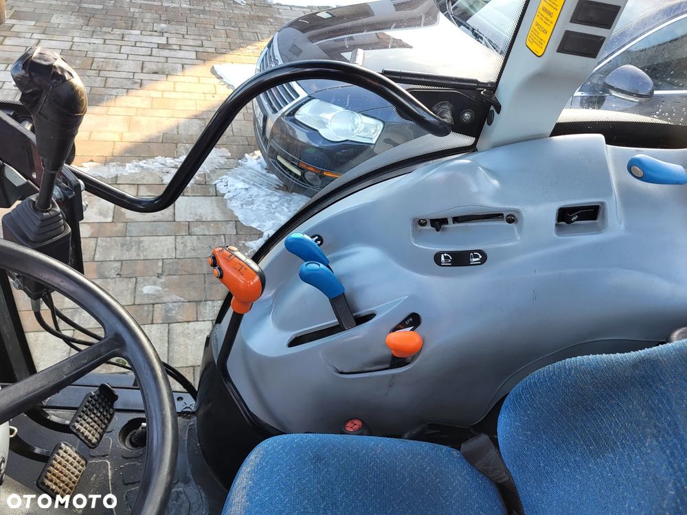 New Holland T4030F - 11