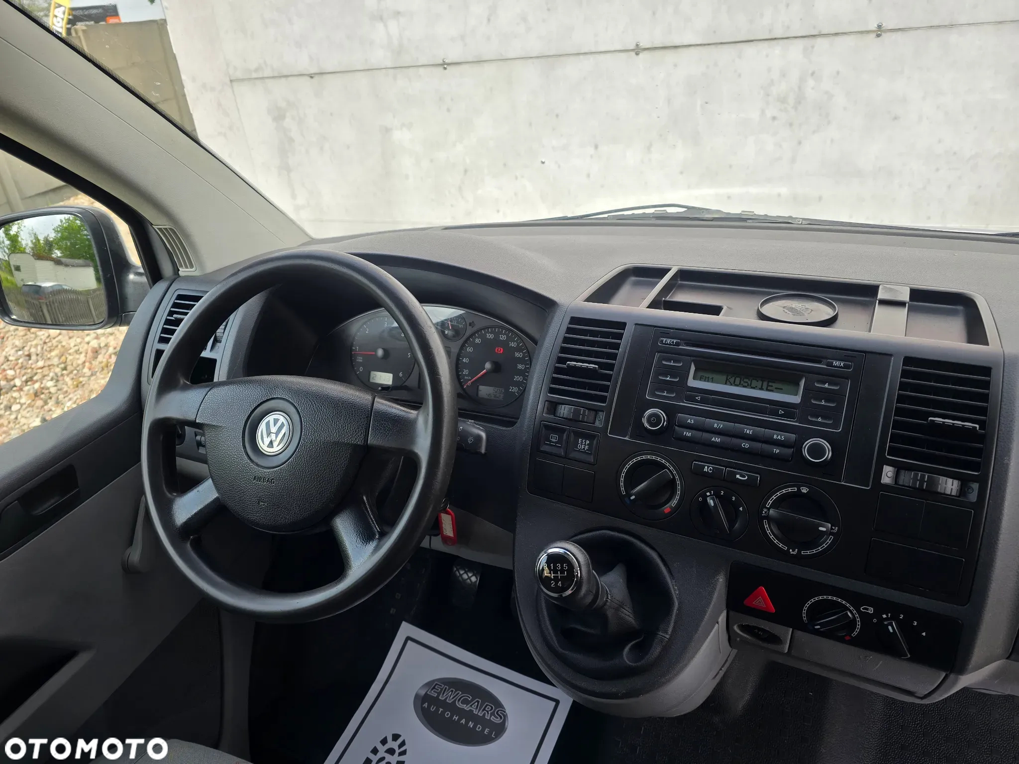 Volkswagen Transporter T5 TDI L2H1 - 8