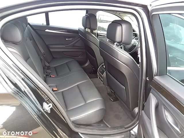 BMW Seria 5 530i - 5