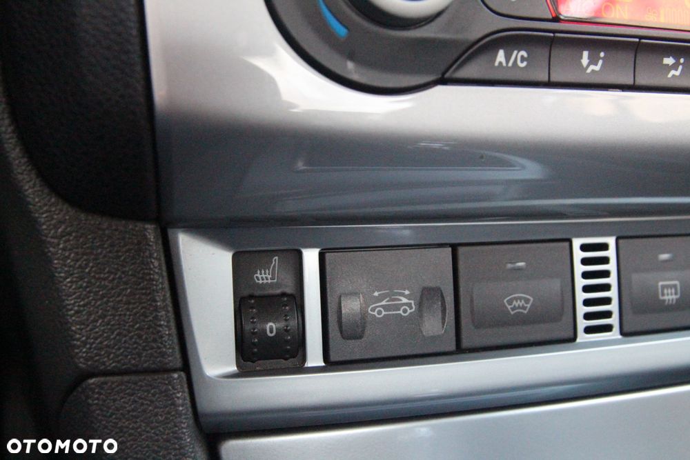 Ford Focus 2.0 TDCi DPF Titanium - 24