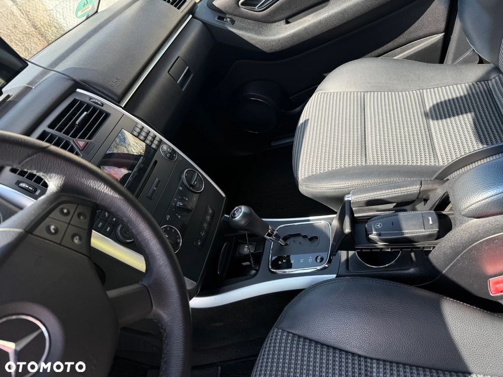 Mercedes-Benz Klasa B 200 Autotronic Special Edition - 14
