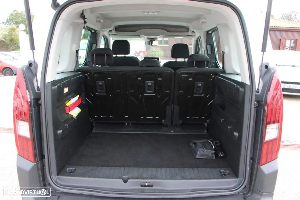 Peugeot Rifter 1.5 BlueHDi Allure EAT8 - 22