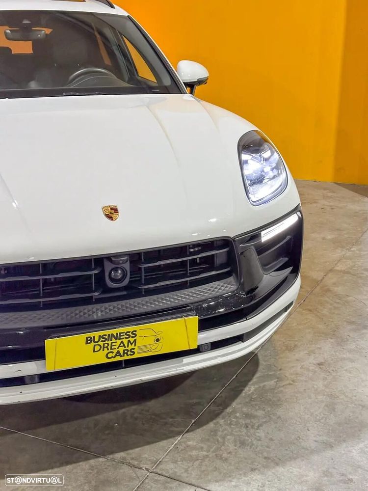 Porsche Macan T - 11