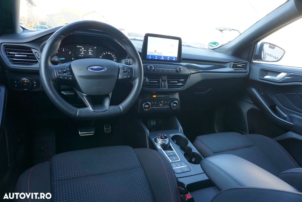 Ford Focus 1.5 EcoBlue Start-Stopp-System Aut. ST-LINE - 11