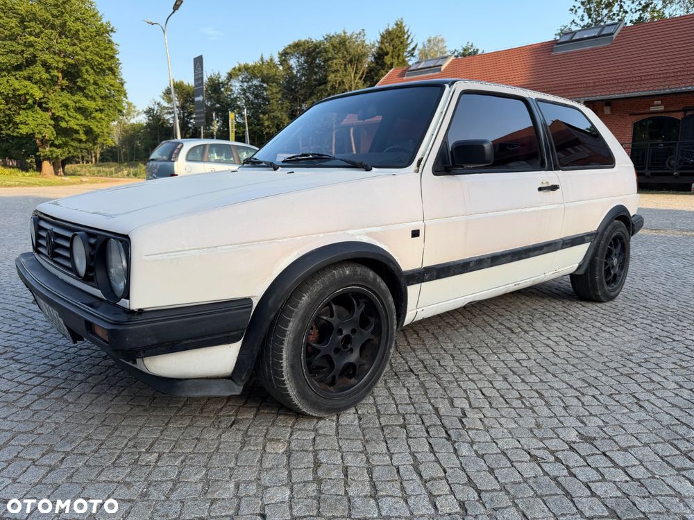 Volkswagen Golf 1.3 - 11