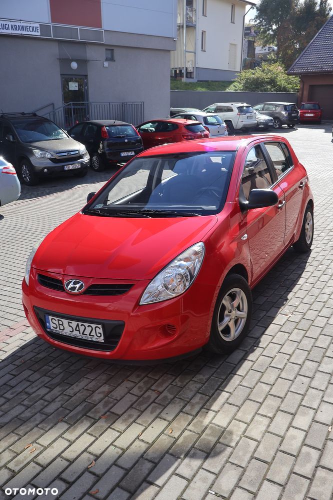 Hyundai I20 2010 photo 2
