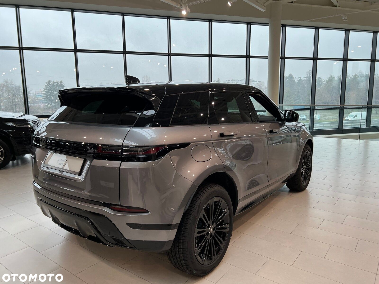 Land Rover Range Rover Evoque - 3