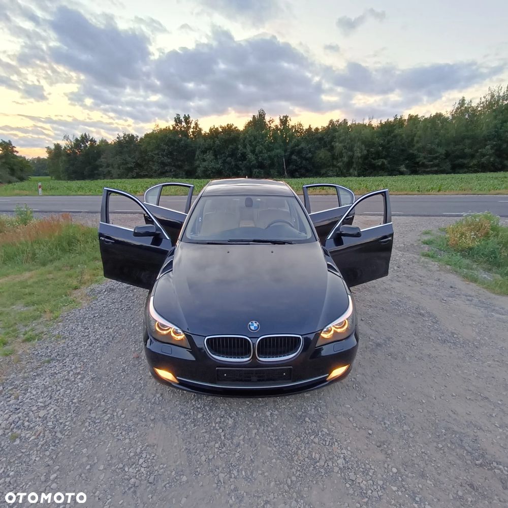 BMW Seria 5 520d Special Edition - 36