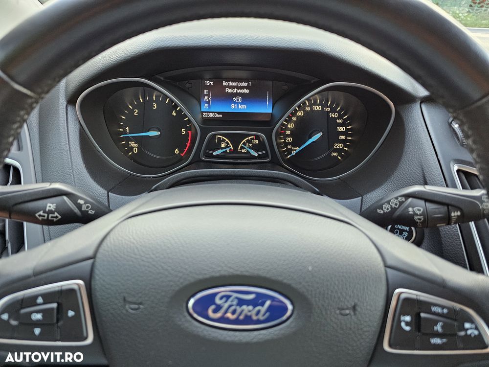 Ford Focus - 15