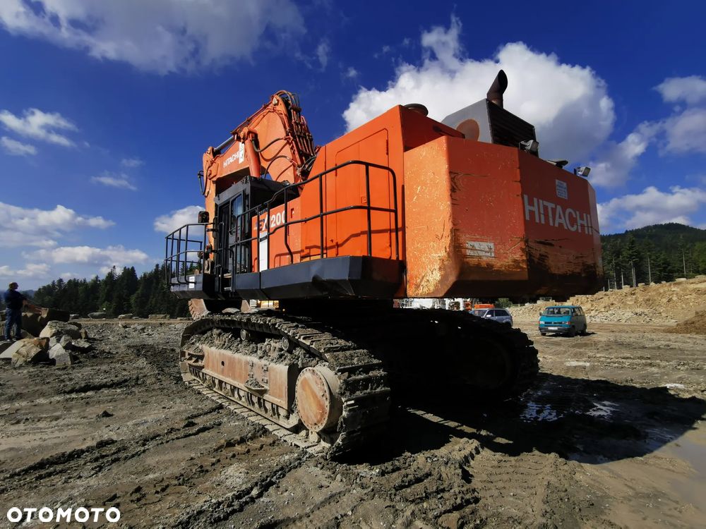 Hitachi ZX1200 - 20