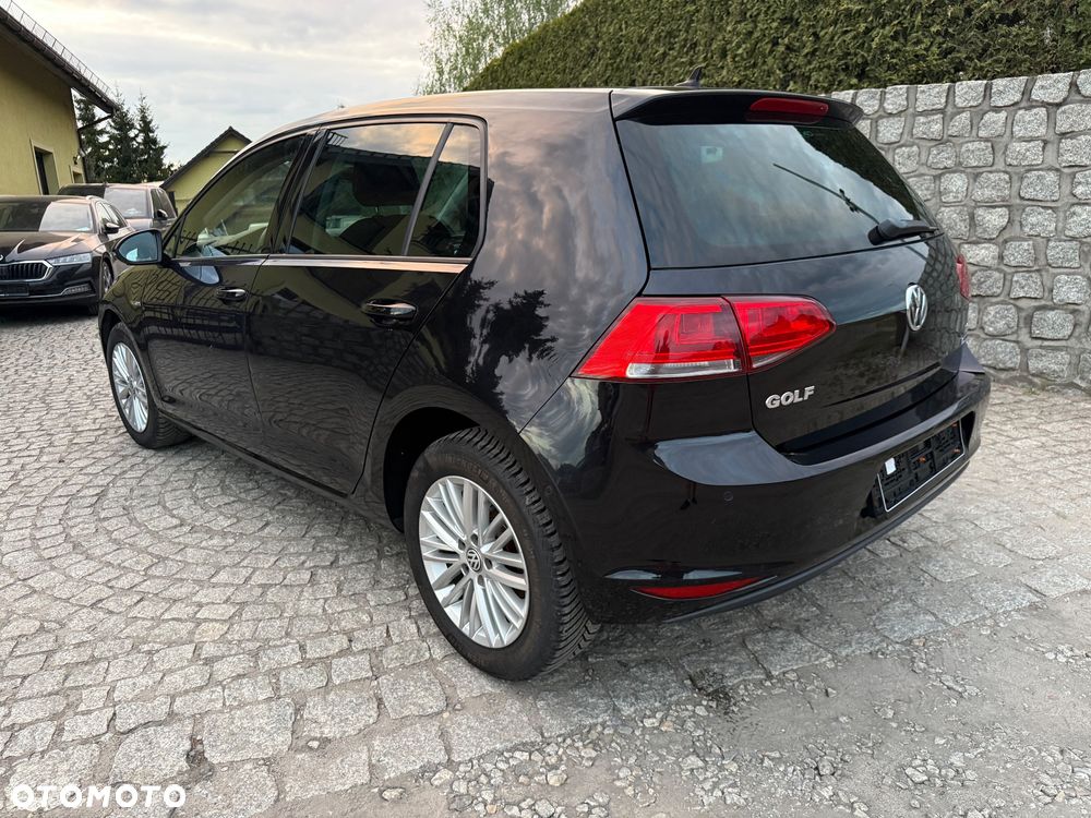 Volkswagen Golf 1.2 TSI BlueMotion Technology Cup - 33