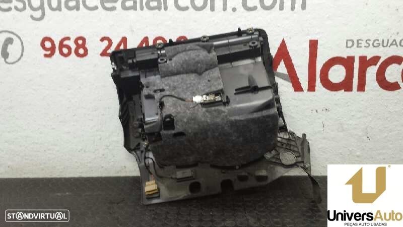 PORTA LUVAS AUDI A4 BER. (B8) BáSICO - 5