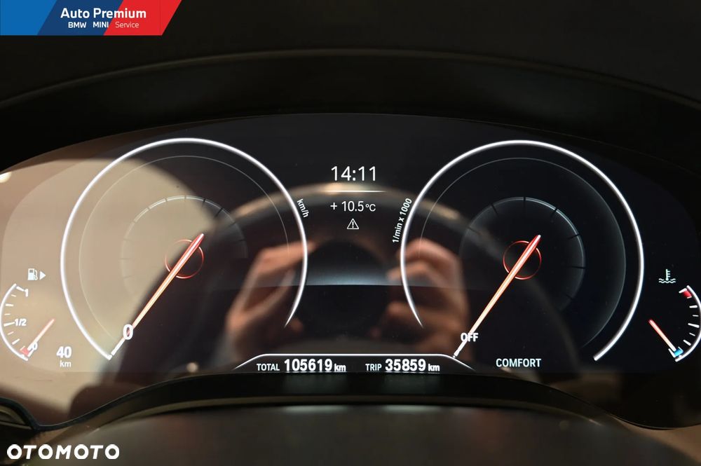 BMW Seria 5 540i xDrive - 4