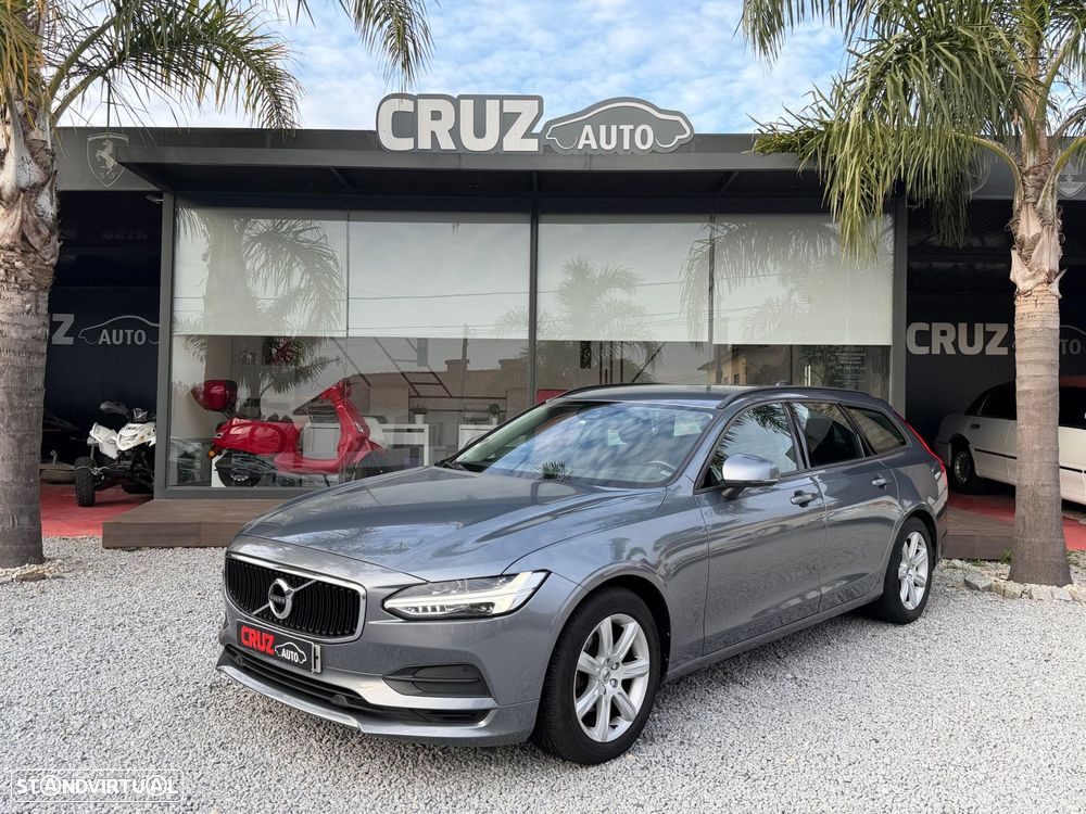 Volvo V90 2.0 D4 Momentum Geartronic - 20