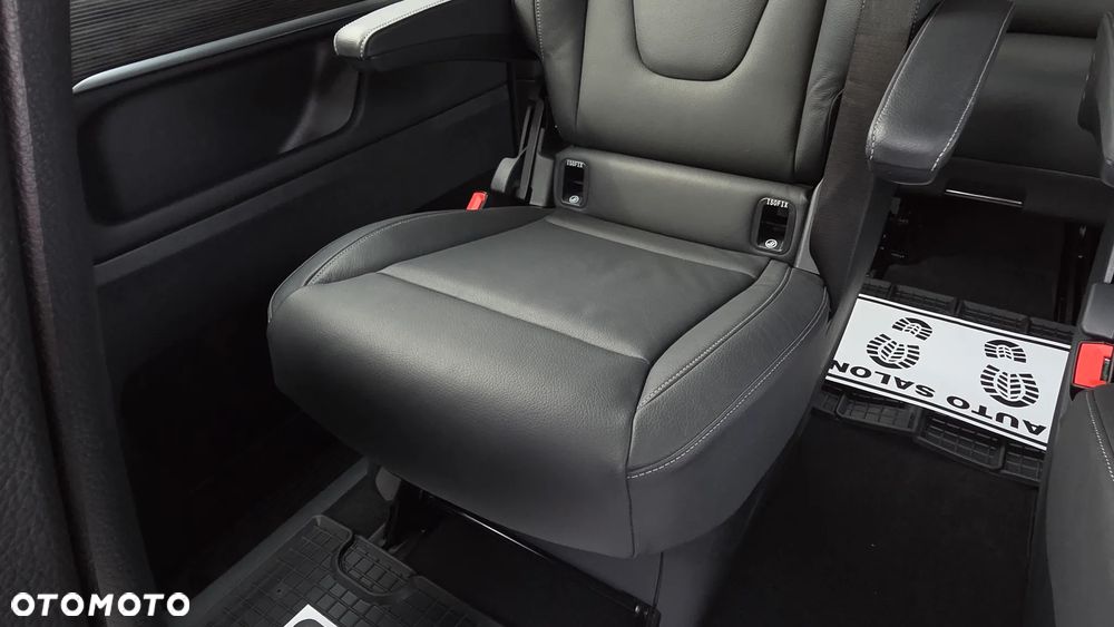 Mercedes-Benz Klasa V 250 d lang 9G-TRONIC Avantgarde - 14