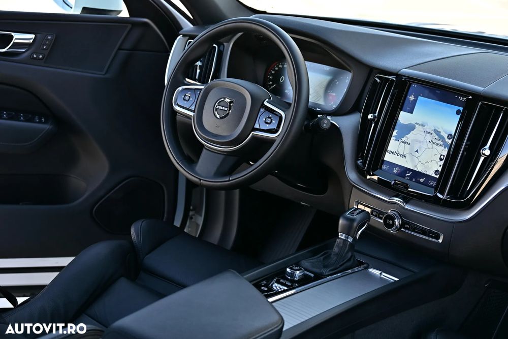 Volvo XC 60 D5 AWD Geartronic Inscription - 17