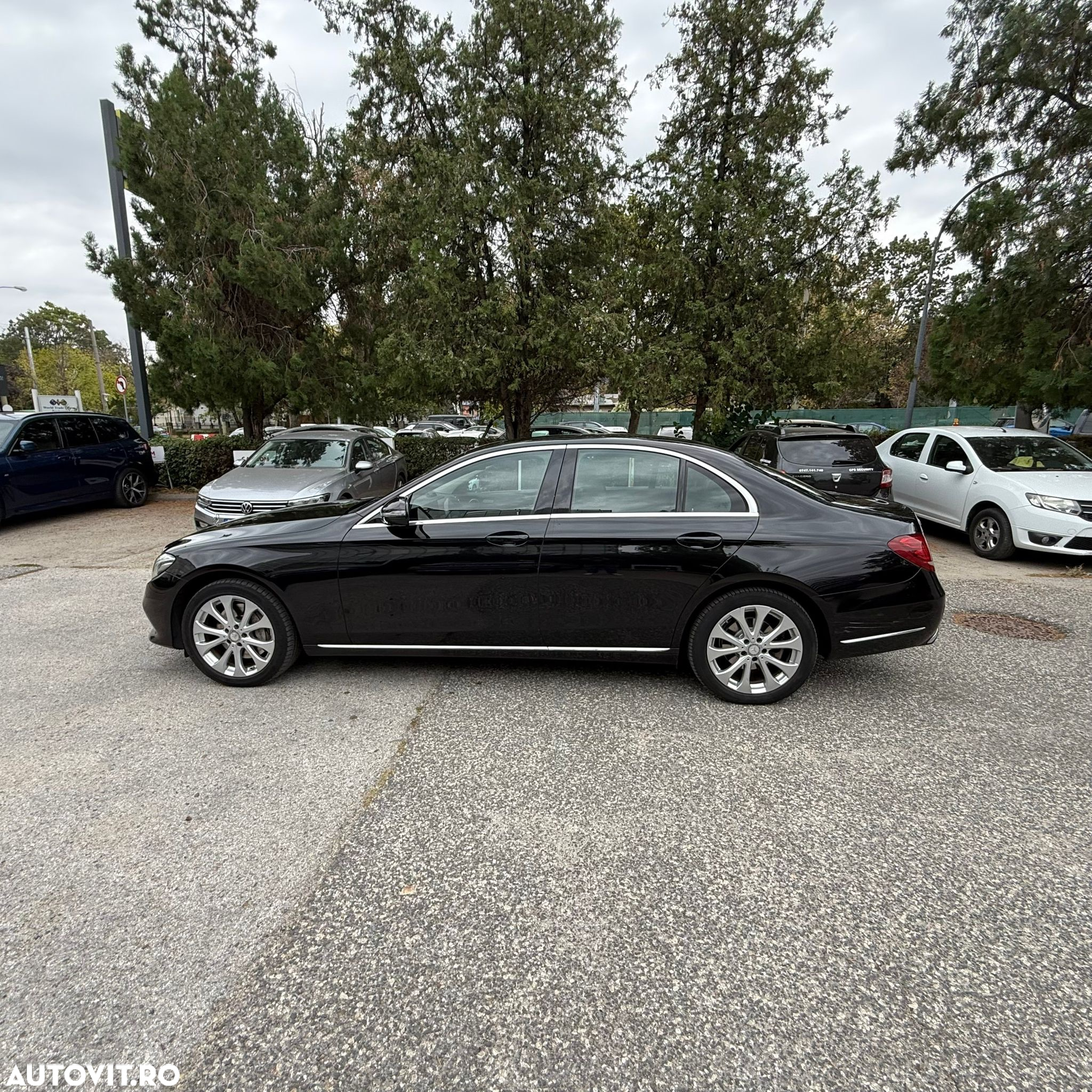 Mercedes-Benz E 220 d Aut. - 3