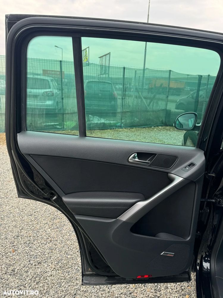 Volkswagen Tiguan - 18