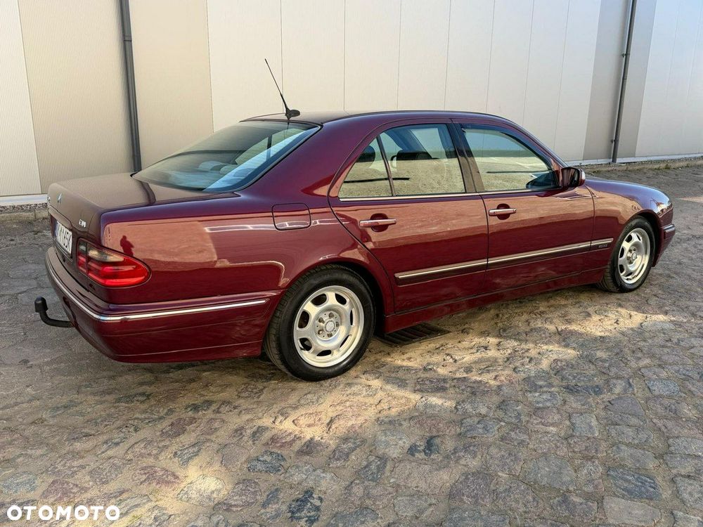 Mercedes-Benz Klasa E - 4