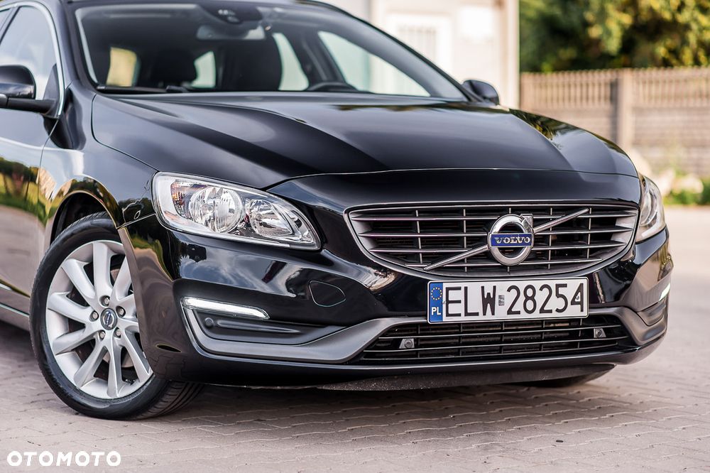 Volvo V60 D4 Summum - 29