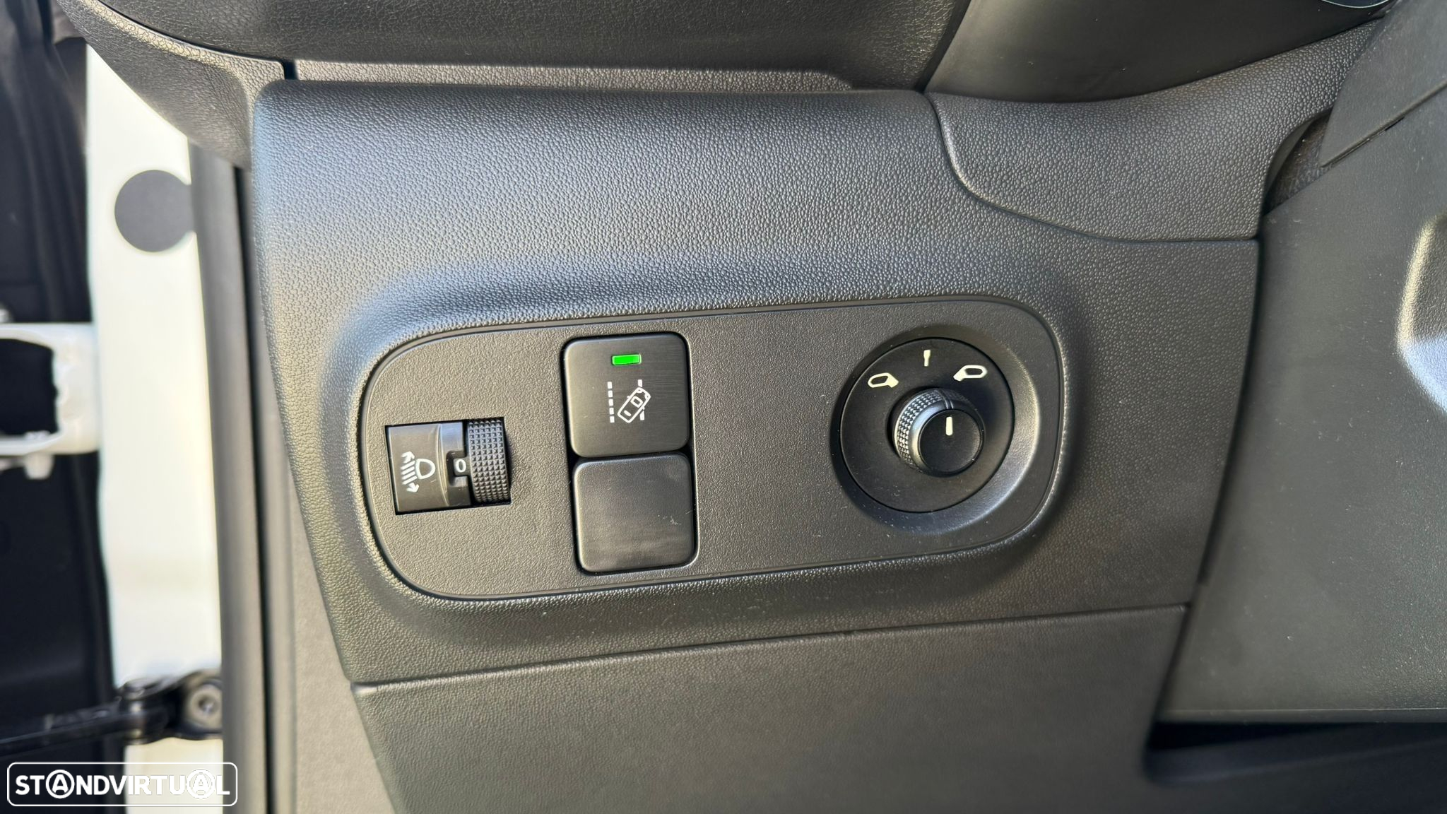 Citroën C3 1.2 PureTech Shine - 43