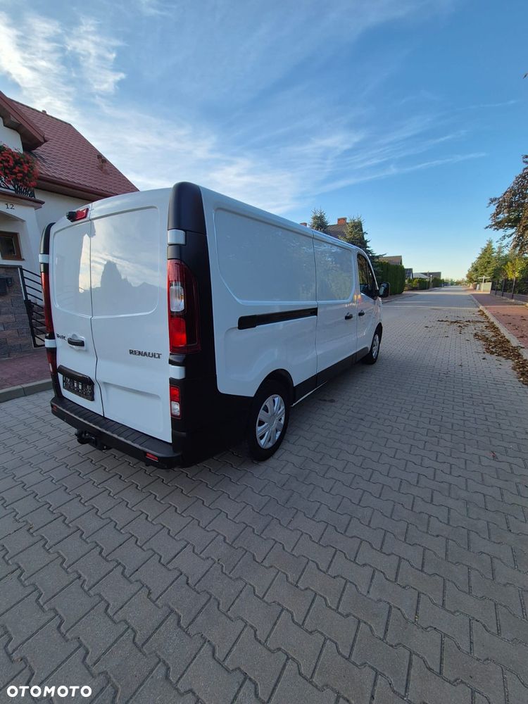 Renault Trafic Long L2 120koni 2017r Navi Klima Super stan - 4