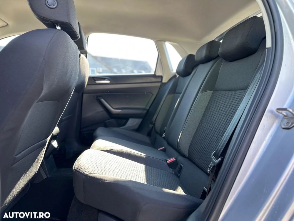 Volkswagen Polo 1.0 TSI DSG Life - 25