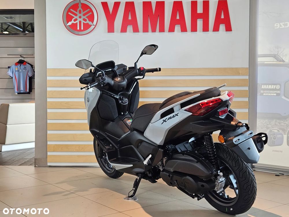 Yamaha X-max - 9