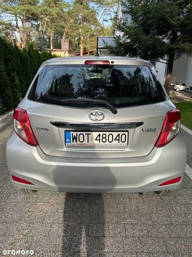 Toyota Yaris - 4