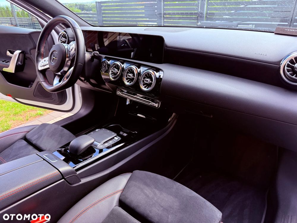 Mercedes-Benz Klasa A 180 AMG Line 7G-DCT - 12