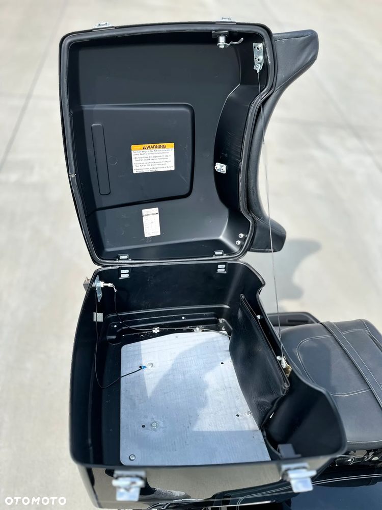 Harley-Davidson FLHT Electra Glide Standard - 31