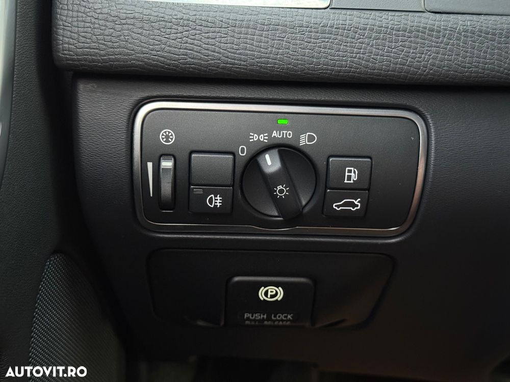 Volvo XC 60 D4 Geartronic Ocean Race - 23