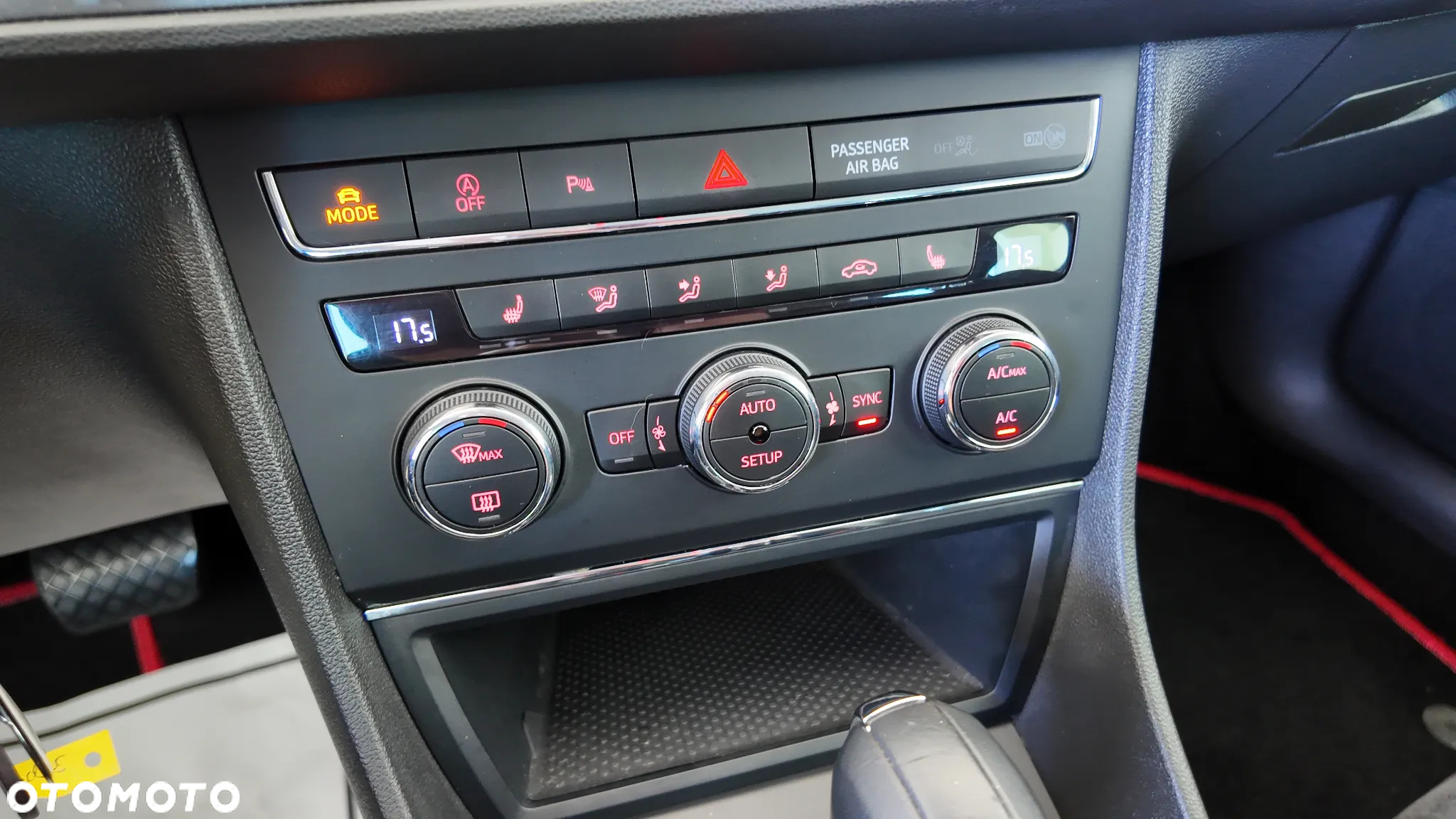 Seat Leon ST 1.8 TSI Start&Stop DSG FR - 24