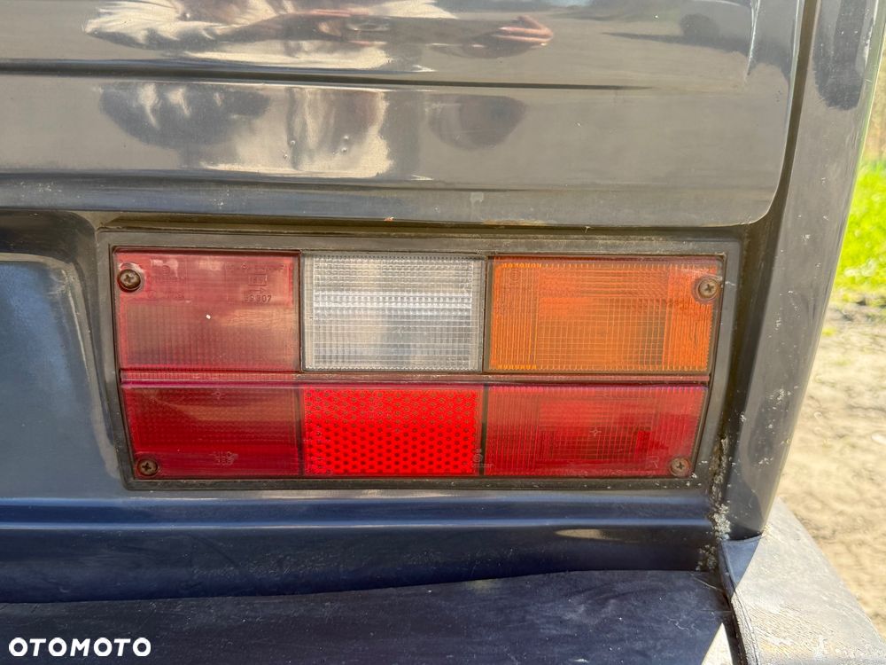 LAMPA TYLNA VOLKSWAGEN T3 CARAVELLE - 2