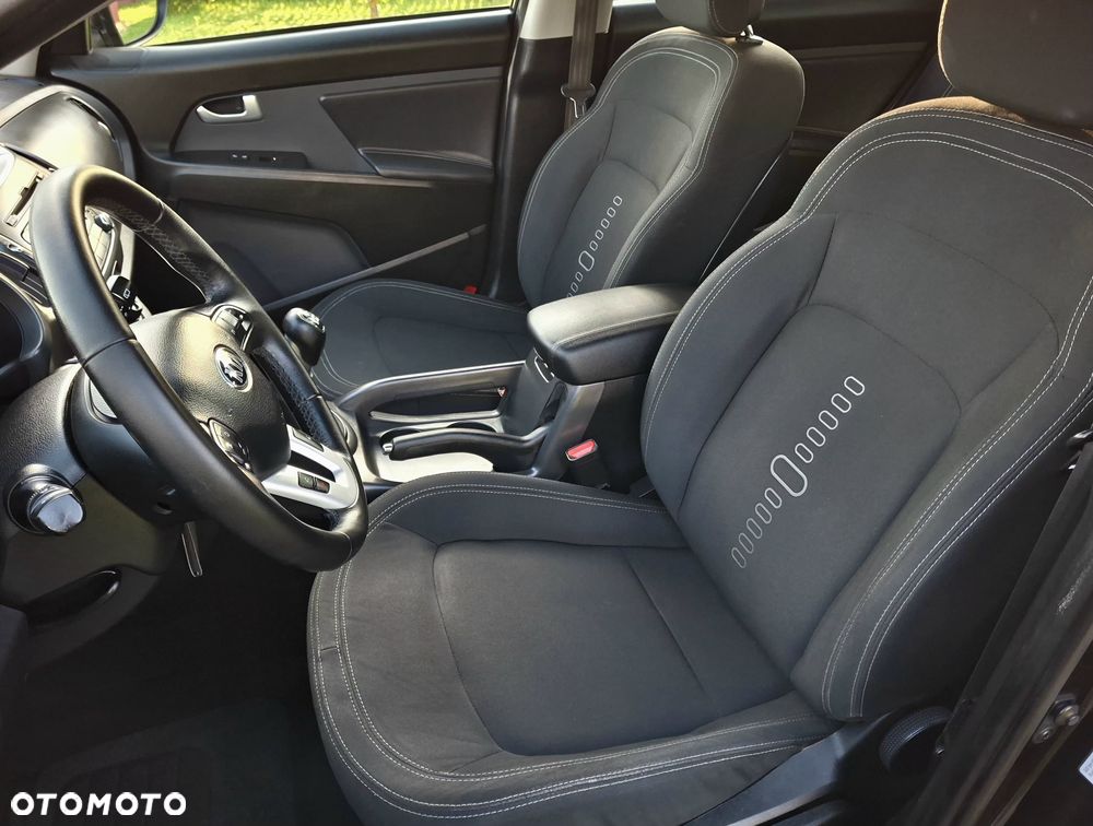 Kia Sportage 1.7 CRDI 2WD Attract - 24