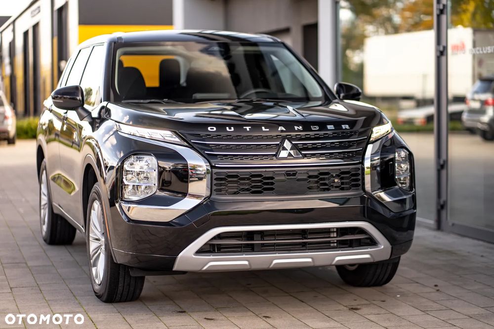 Mitsubishi Outlander - 14