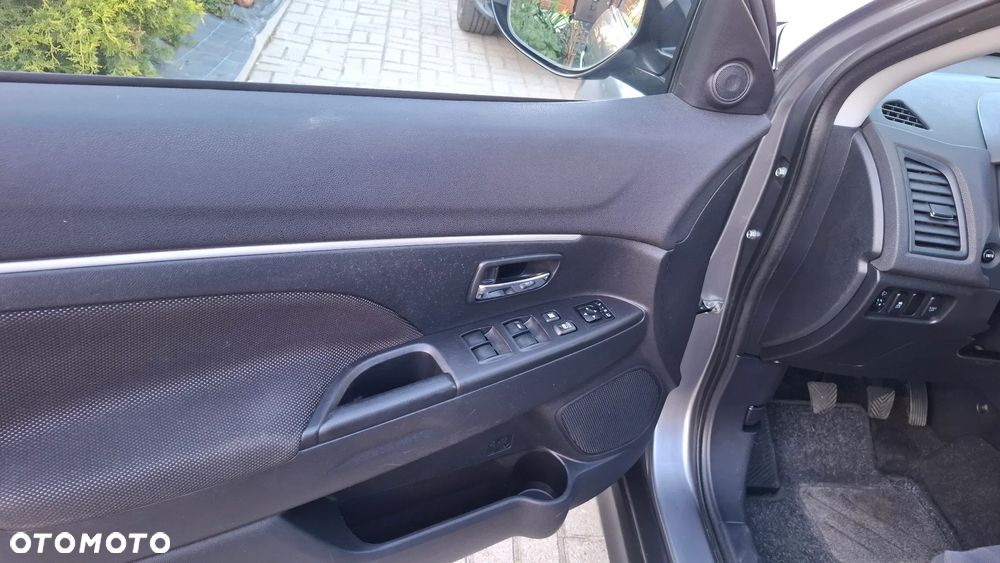 Mitsubishi ASX 1.6 2WD Intense - 14