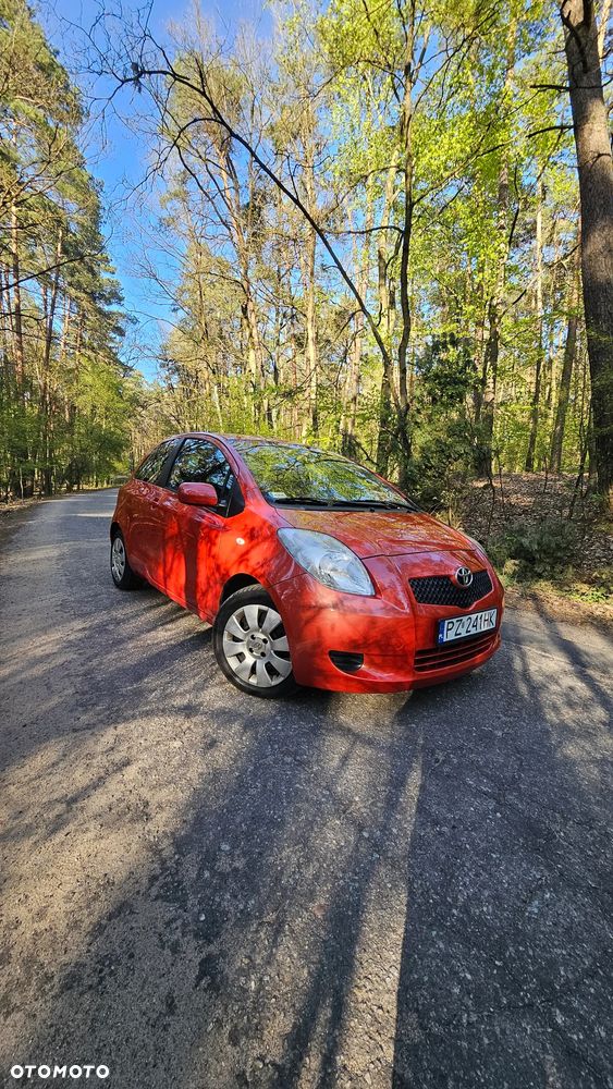 Toyota Yaris 1.3 Luna A/C - 1