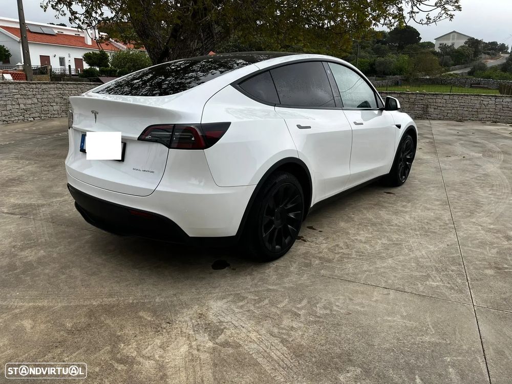 Tesla Model Y Long Range Dual Motor AWD - 2