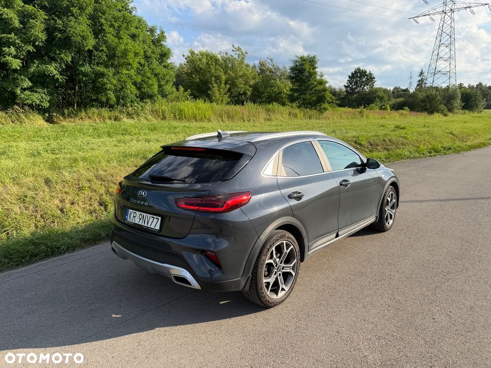 Kia XCeed 1.5 T-GDI M - 2