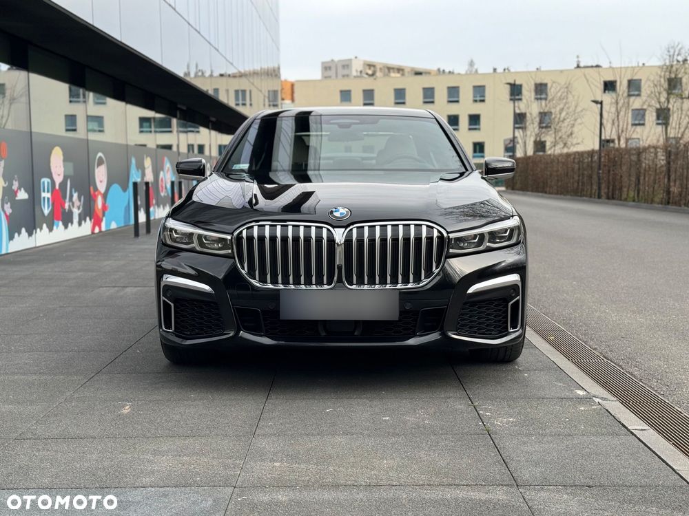 BMW Seria 7 730d xDrive mHEV - 16